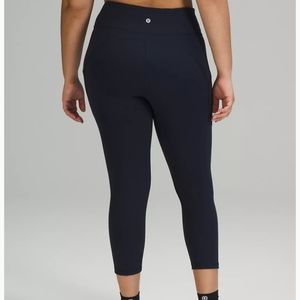 Lululemon Invigorate HR Crop 23" size 6